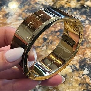 Michael Kors Tortoise Shell Hinged Bangle